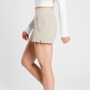 Athleta Trekkie North Short